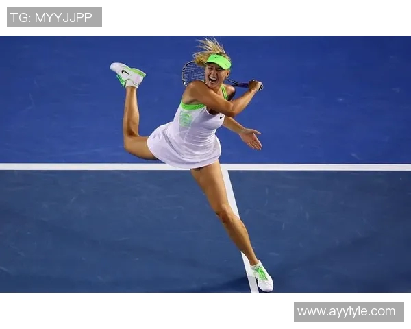 井川里予与足球明星共舞青春瞬间 精彩壁纸定格运动之美