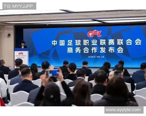 中国宽肩足球球星崛起助力国家队重塑辉煌挑战世界足球舞台 中国宽肩足球球星崛起助力国家队重塑辉煌挑战世界足球舞台