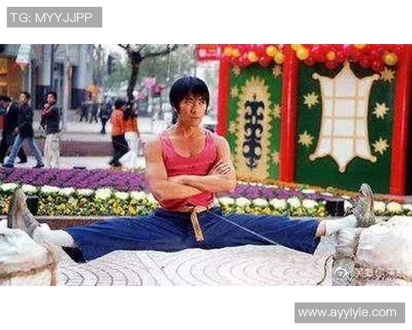 少林足球星爷经典舞蹈再现,幽默与功夫完美结合的精彩瞬间 少林足球星爷经典舞蹈再现,幽默与功夫完美结合的精彩瞬间