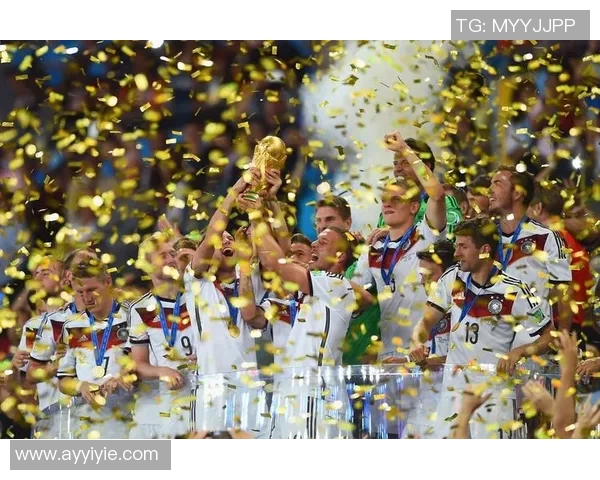 德国足球明星全景图集展现德国队球员风采与传奇时刻 德国足球明星全景图集展现德国队球员风采与传奇时刻